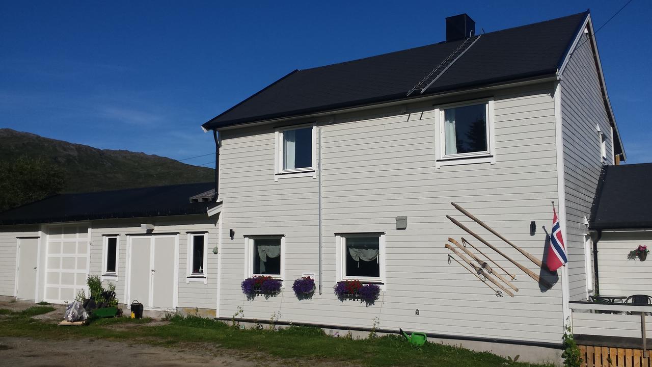 Utsikten Feriehus I Bakkeby Exterior photo